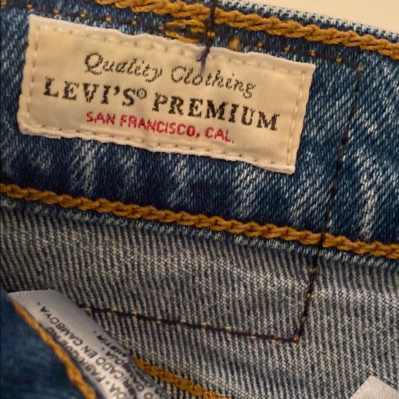 Levi's Wedgie Straight jeans; worn once; size 25 - Picture 9 of 10
